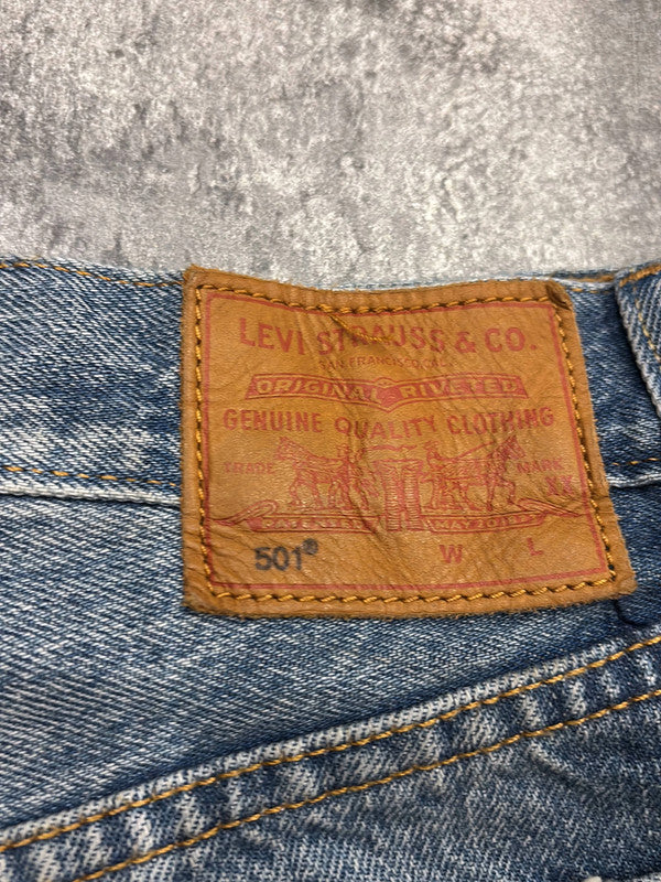 đź›’Short en jean Levi's 501 W25đź›’