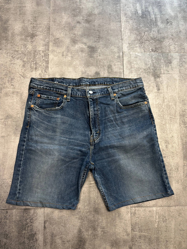 đź›’Short en jean Levi's 502 W38đź›’