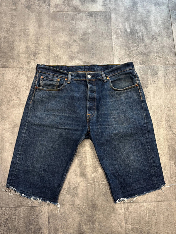 đź›’Short en jean Levi's 501 W38đź›’