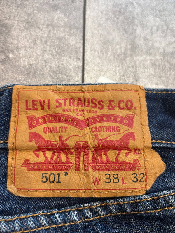 đź›’Short en jean Levi's 501 W38đź›’