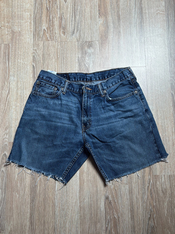 đź›’Short en jean Levi's 514 W34đź›’