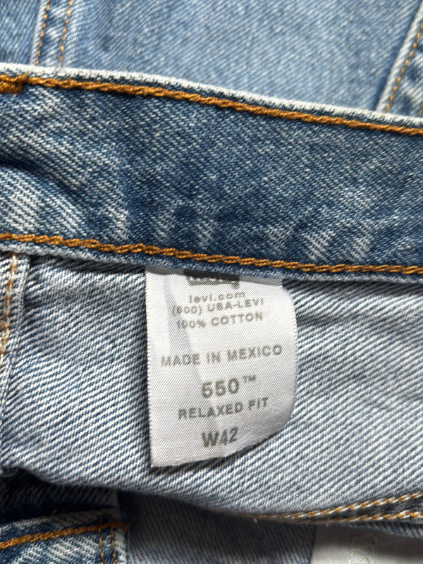 đź›’Short en jean Levi's 550 W42đź›’