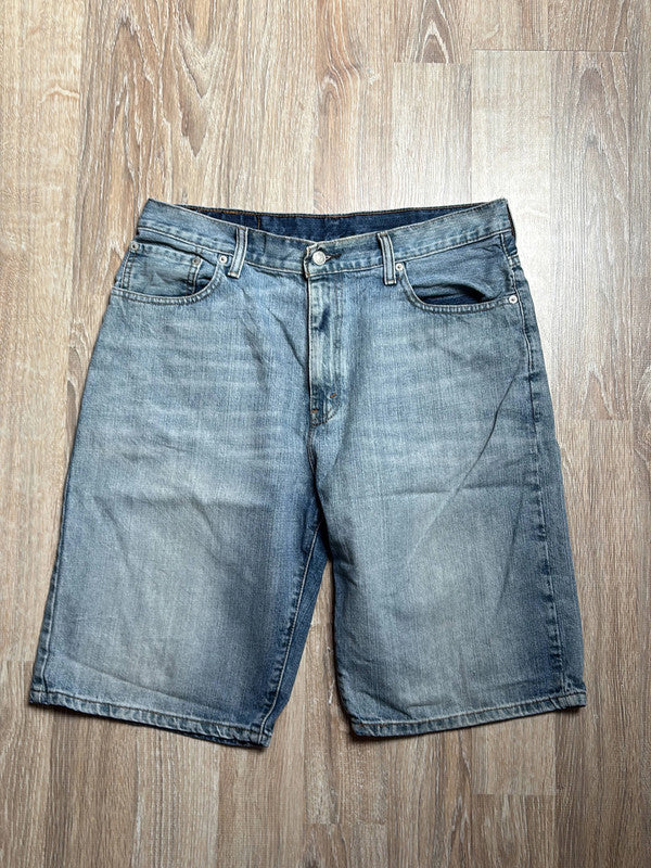 đź›’Short en jean Levi's 569 W34đź›’
