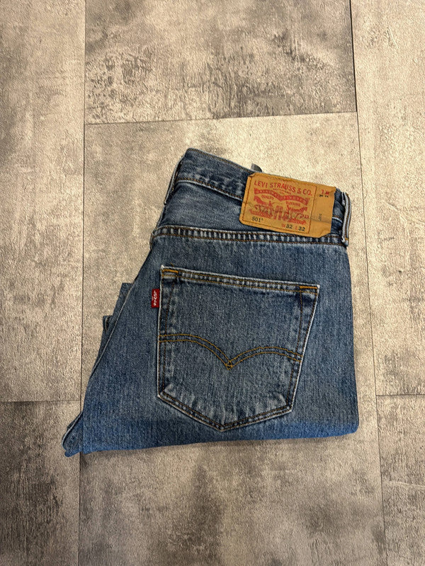 đź›’Short en jean Levi's 501 W32đź›’