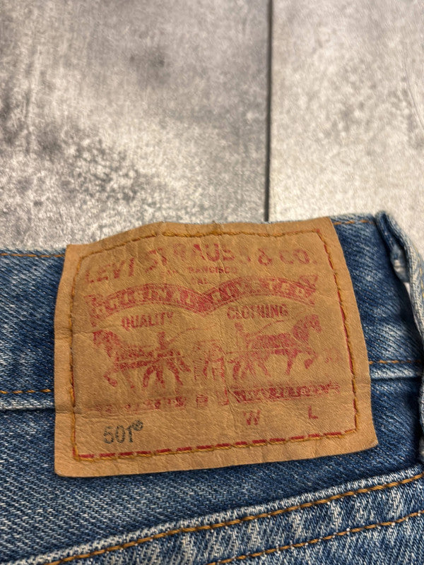 đź›’Short en jean Levi's 501 W29đź›’