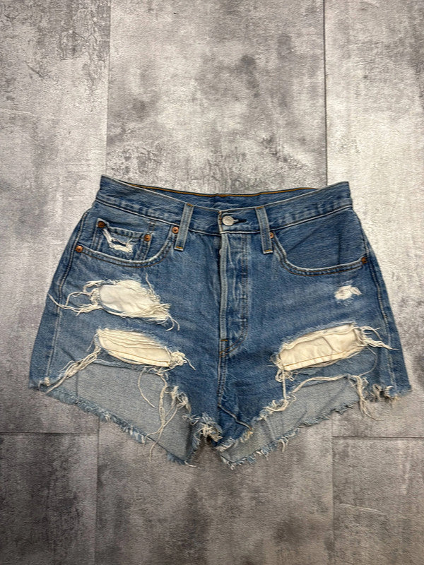 🛒Short en jean Levi's 501 W27🛒