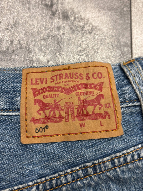 🛒Short en jean Levi's 501 W27🛒