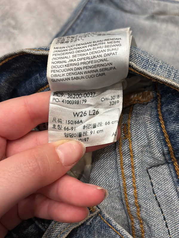 đź›’Short en jean Levi's 501 W26đź›’