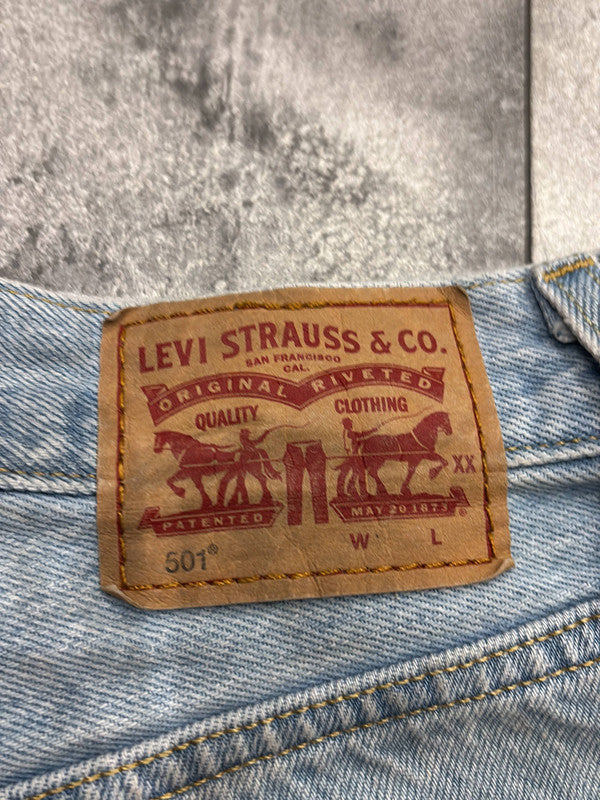 đź›’Short en jean Levi's 501 W28đź›’