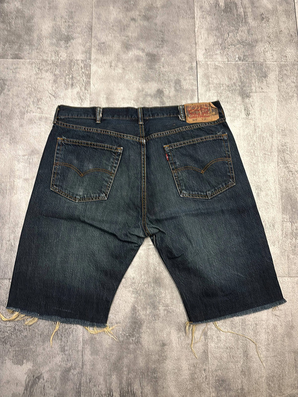 đź›’Short en jean Levi's 501 W38đź›’