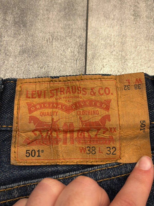 đź›’Short en jean Levi's 501 W38đź›’