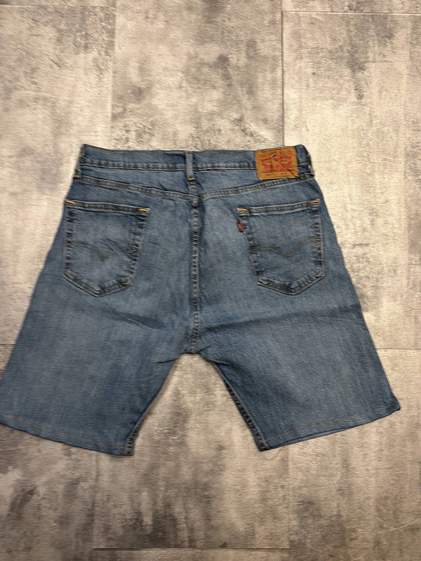 đź›’Short en jean Levi's 505 W34đź›’