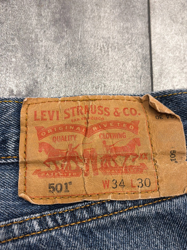 đź›’Short en jean Levi's 501 W34đź›’