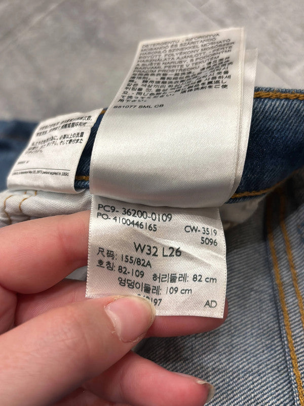 đź›’Short en jean Levi's 501 W32đź›’