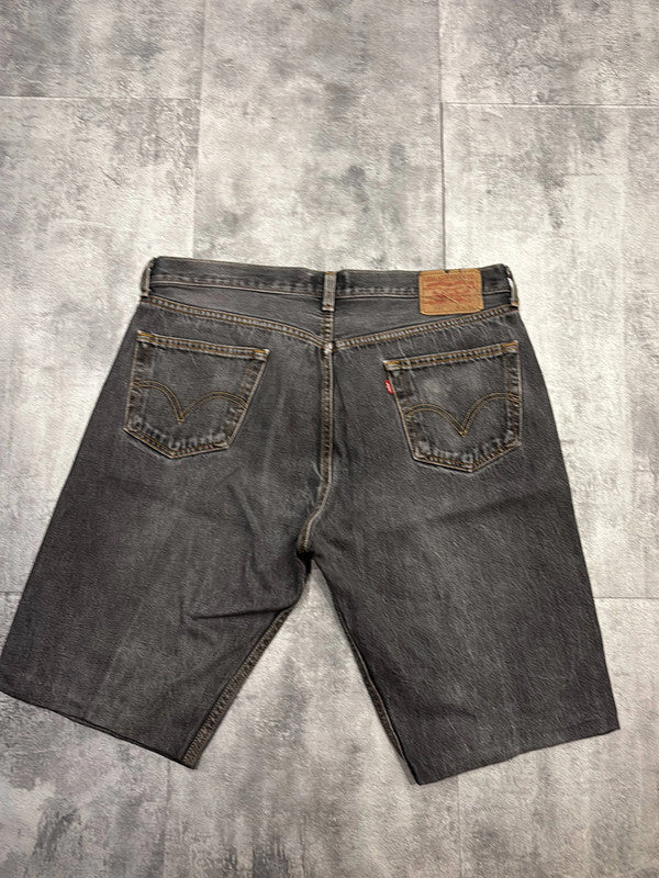 đź›’Short en jean Levi's 501 W30đź›’