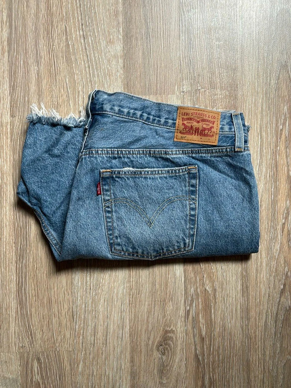 đź›’Short en jean Levi's 501 W28 đź›’