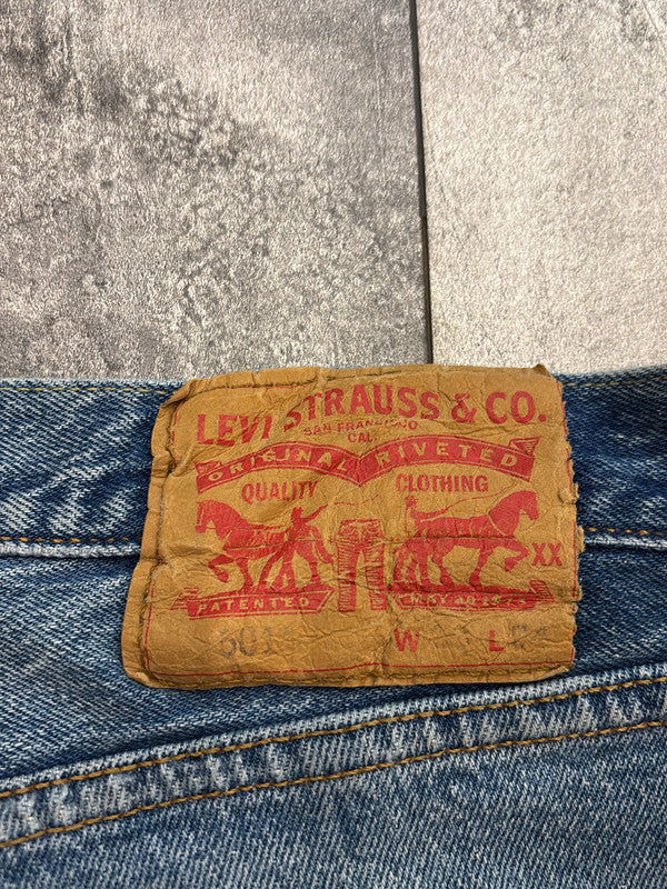 đź›’Short en jean Levi's 501 W33đź›’
