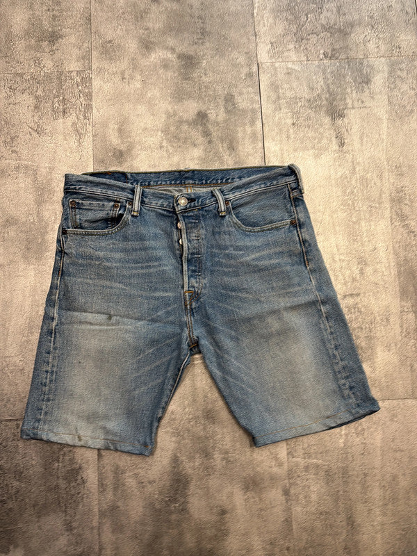 đź›’Short en jean Levi's 501 W33đź›’