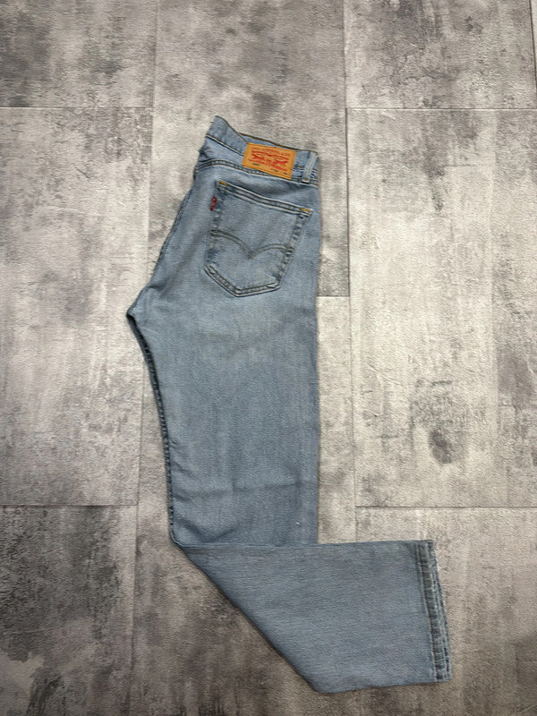 đź›’Jeans Levi's 505 W32 L30đź›’