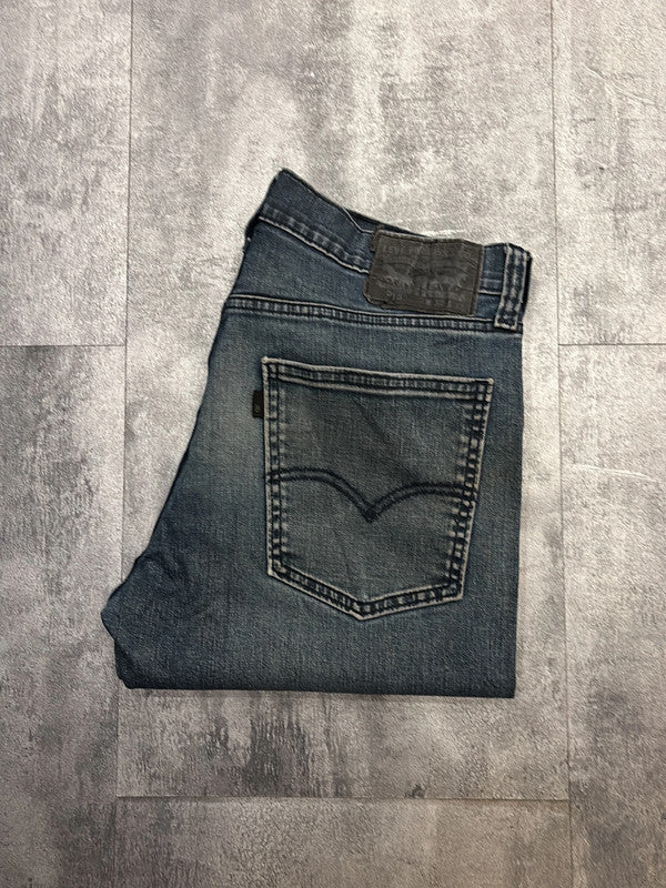 đź›’Jeans Levi's 513 W32 L32đź›’