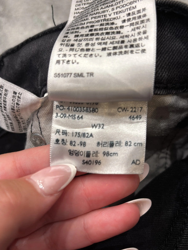 đź›’Short en jean Levi's 511 W32đź›’