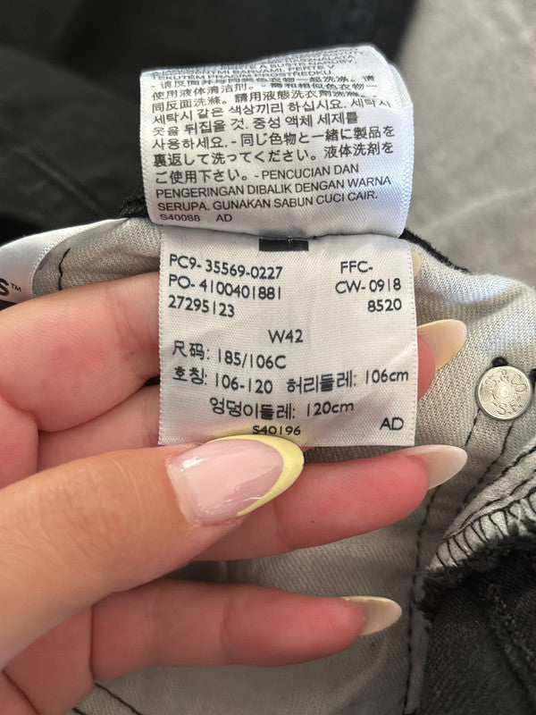 đź›’Short Levi's W42đź›’(2E481)