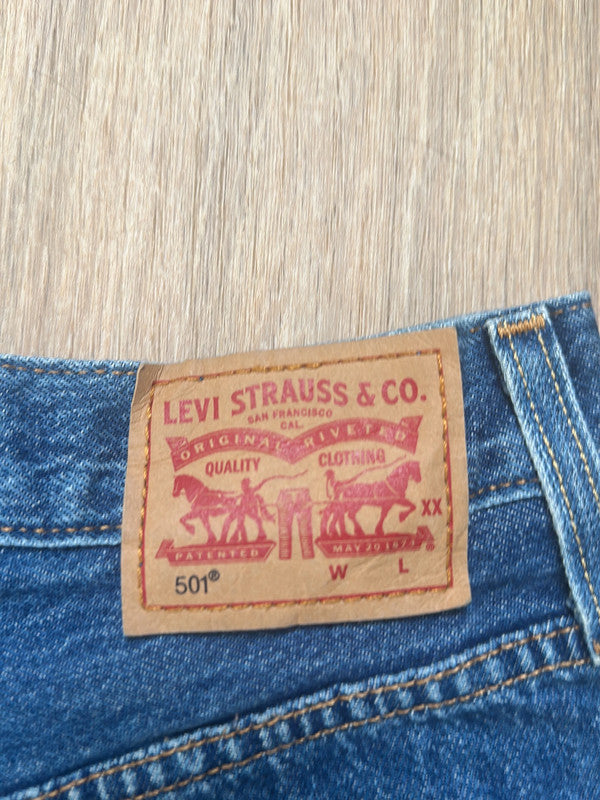 đź›’Short en jean Levi's 501 W29đź›’(2E571)