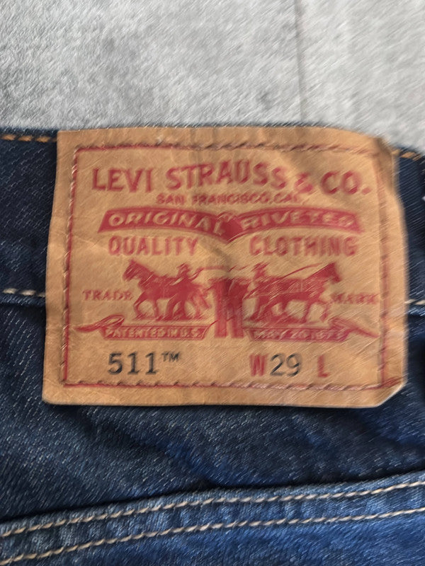 đź›’Short en Jean Levi's 511 W29đź›’(2E473)