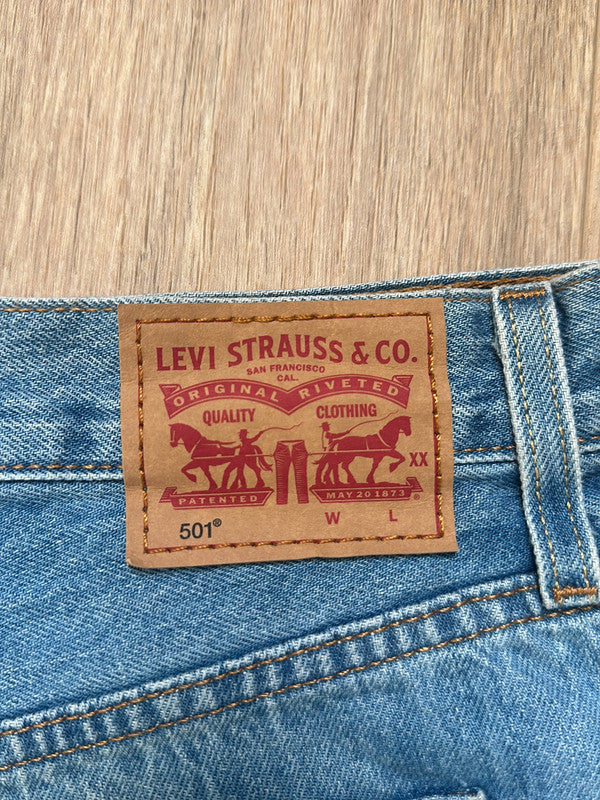đź›’Short en jean Levi's 501 W29đź›’(2E581)