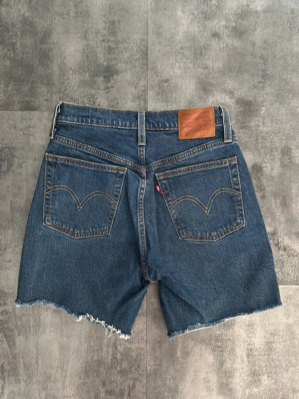đź›’Short Levi's W25đź›’(2E702)