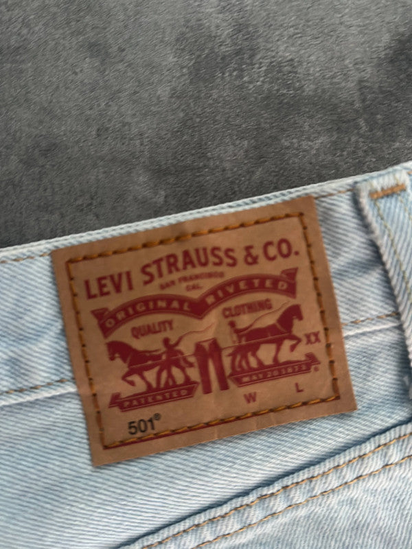 đź›’Short en jean Levi's 501 W30đź›’(2E693)