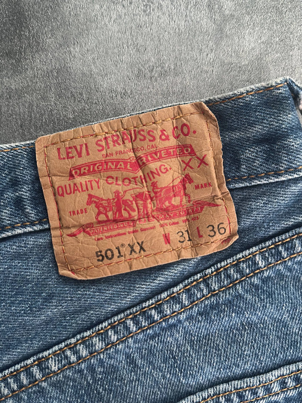 đź›’Short en jean Levi's 501 W31đź›’(2E683)