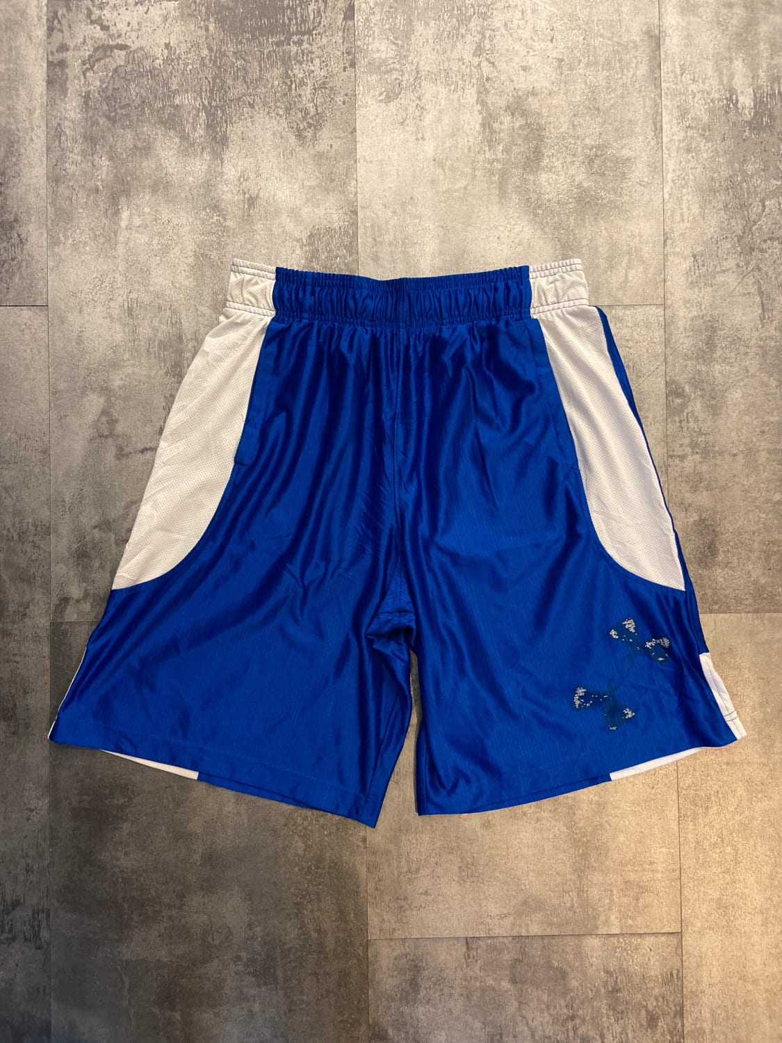 đź›’Short Under Armour L đź›’