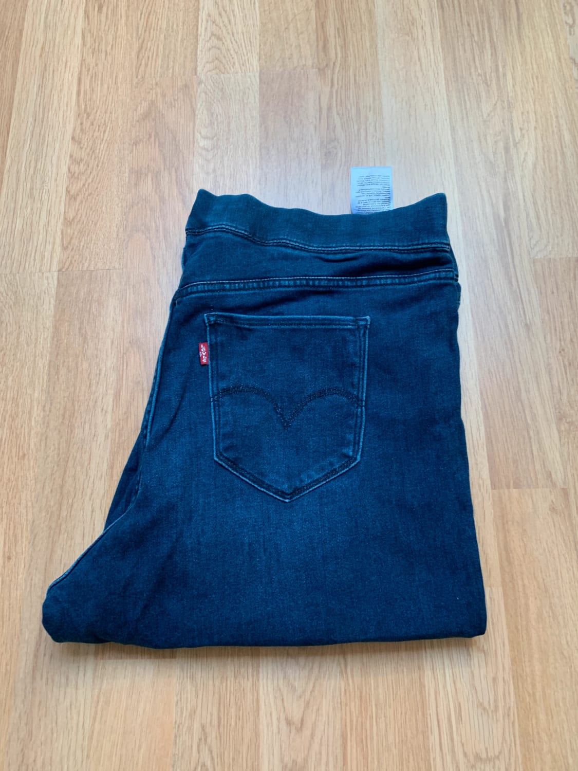 đź›’Jeans Levi's Mđź›’