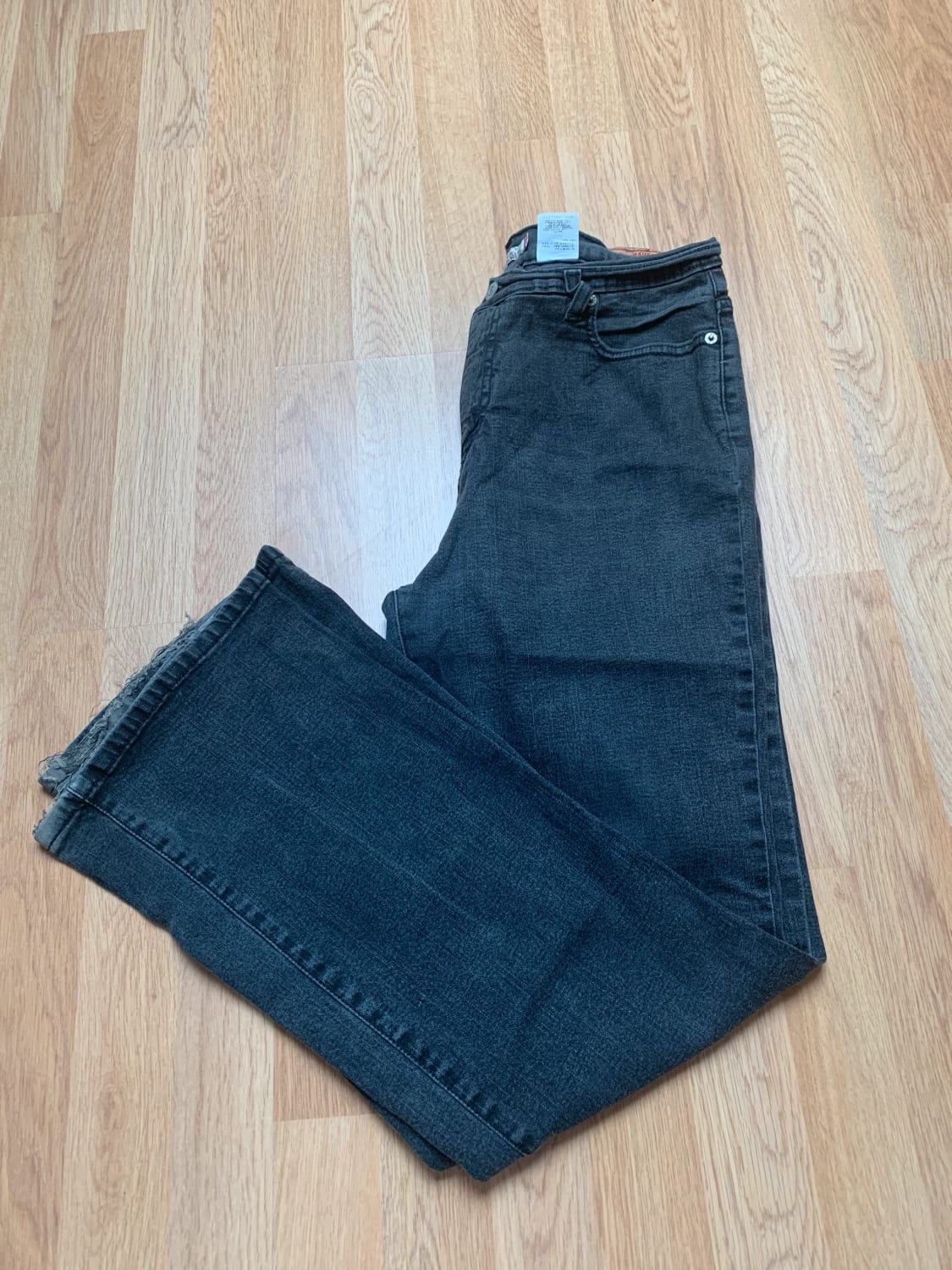 đź›’Jeans Levi's Mđź›’