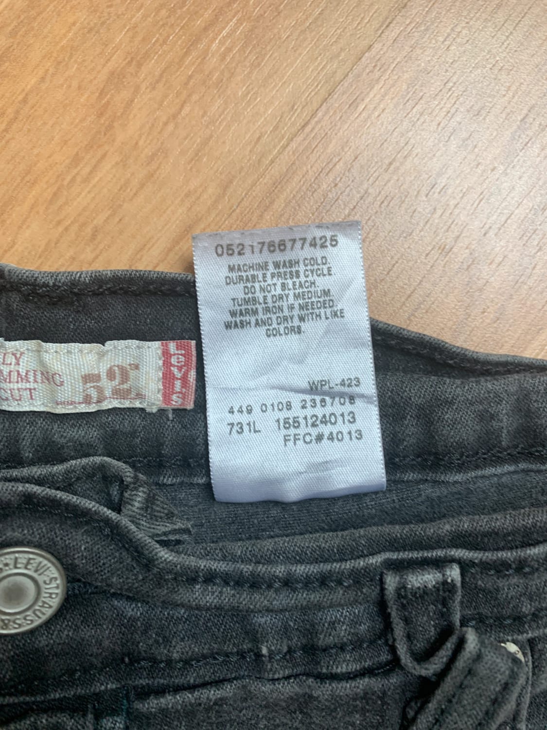 đź›’Jeans Levi's Mđź›’