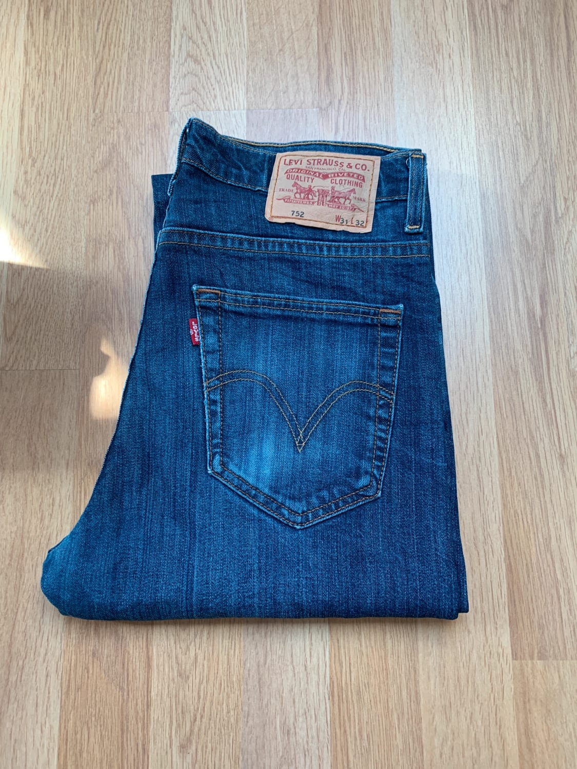 đź›’Jeans Levi's W31 L32đź›’