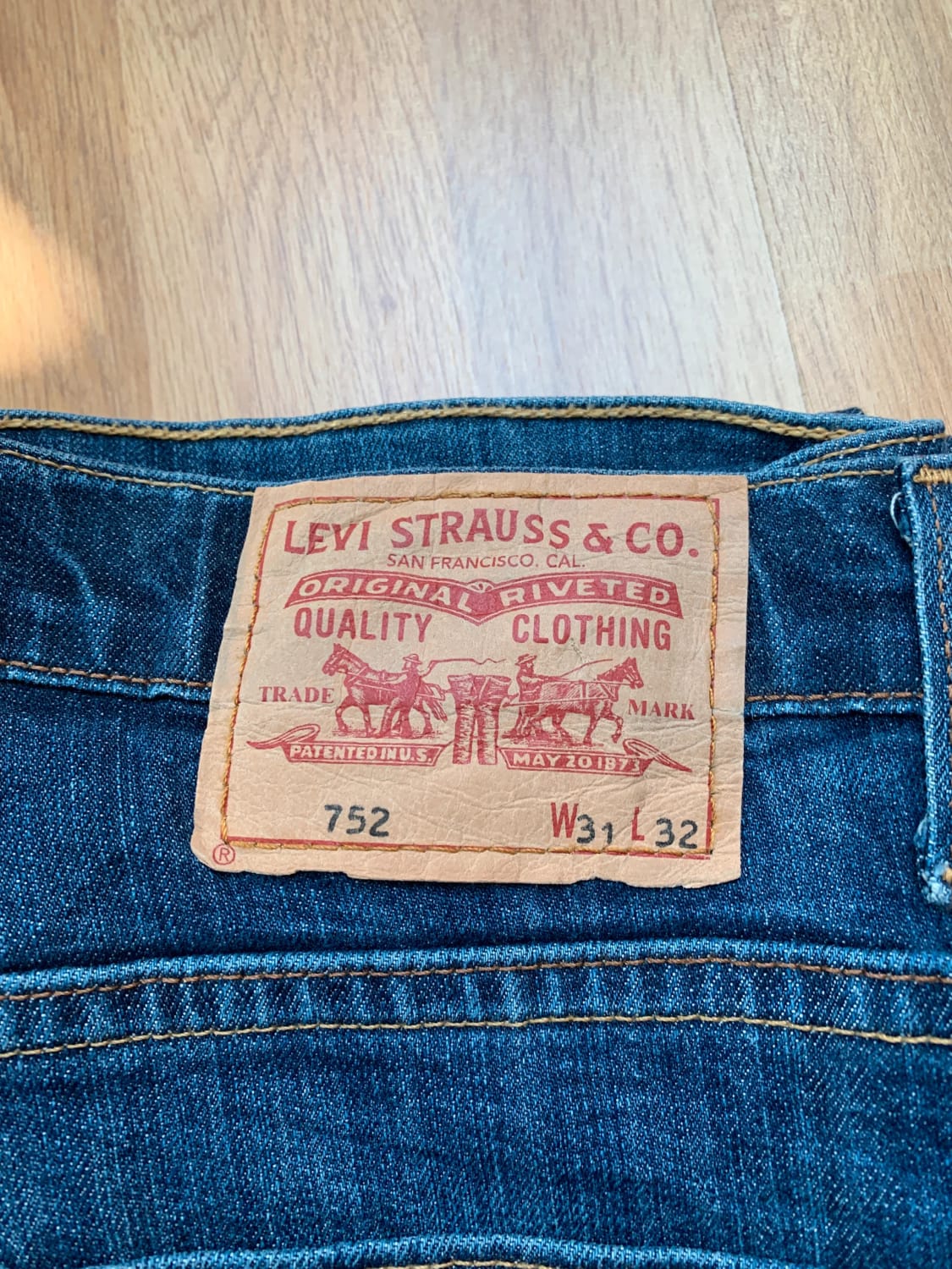 đź›’Jeans Levi's W31 L32đź›’
