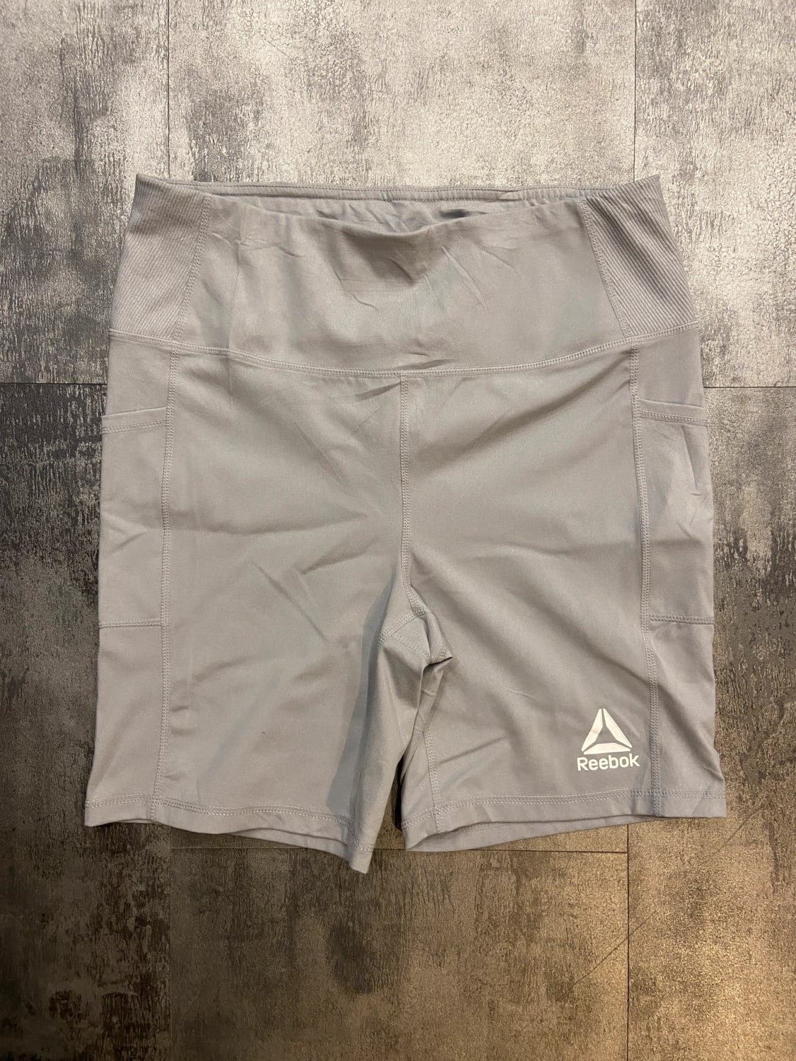 đź›’Short Reebok Lđź›’