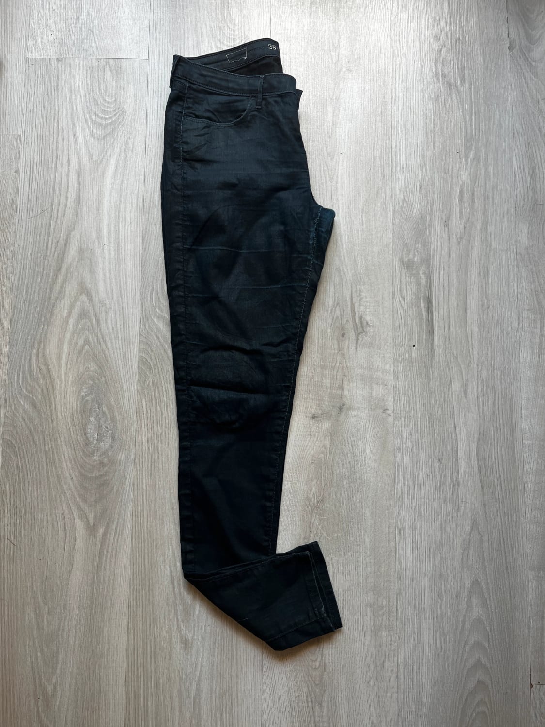 đź›’Jeans Levi's W28đź›’
