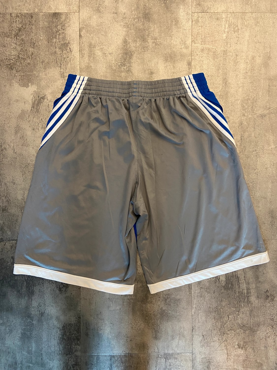 đź›’Short Adidas XLđź›’