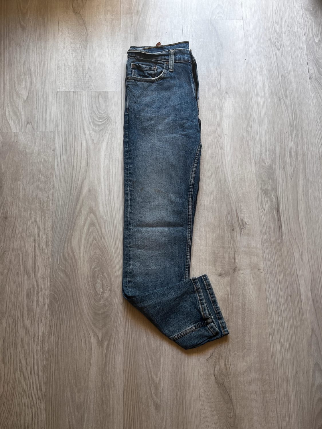 đź›’Jeans Levi's W32 L30đź›’