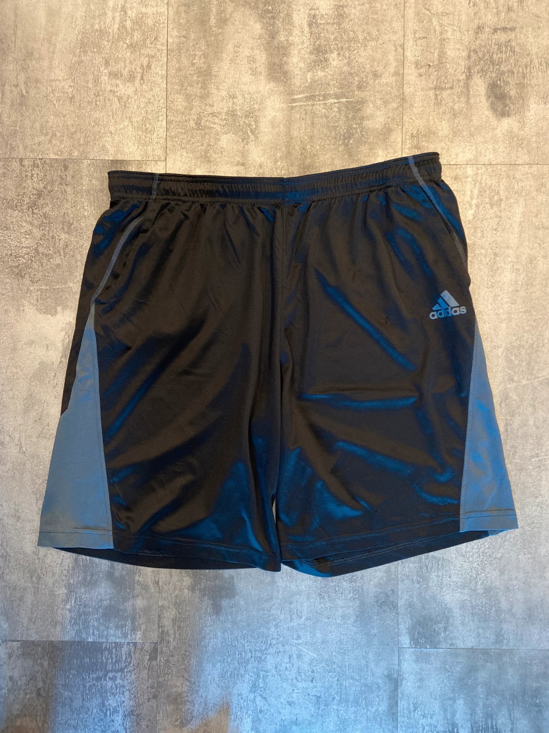 đź›’Short Adidas XLđź›’