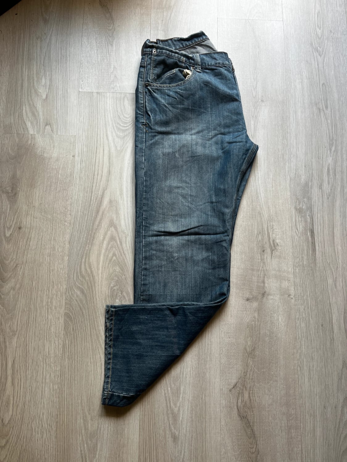 đź›’Jeans Levi's W38 L30đź›’