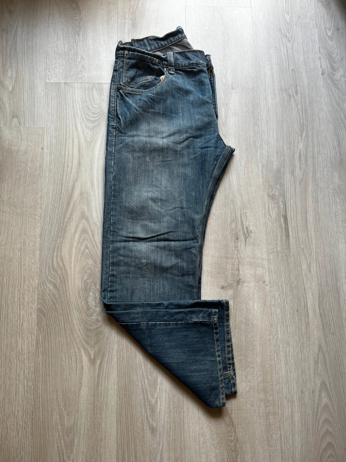 đź›’Jeans Levi's W38 L30đź›’