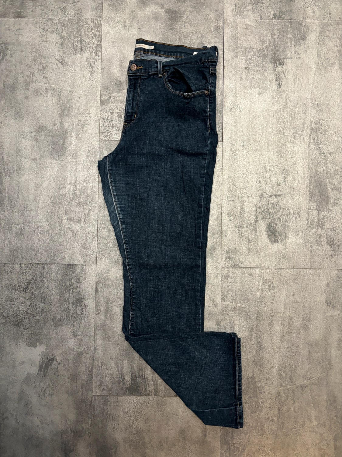 đź›’Jeans Levi's W33 L32đź›’