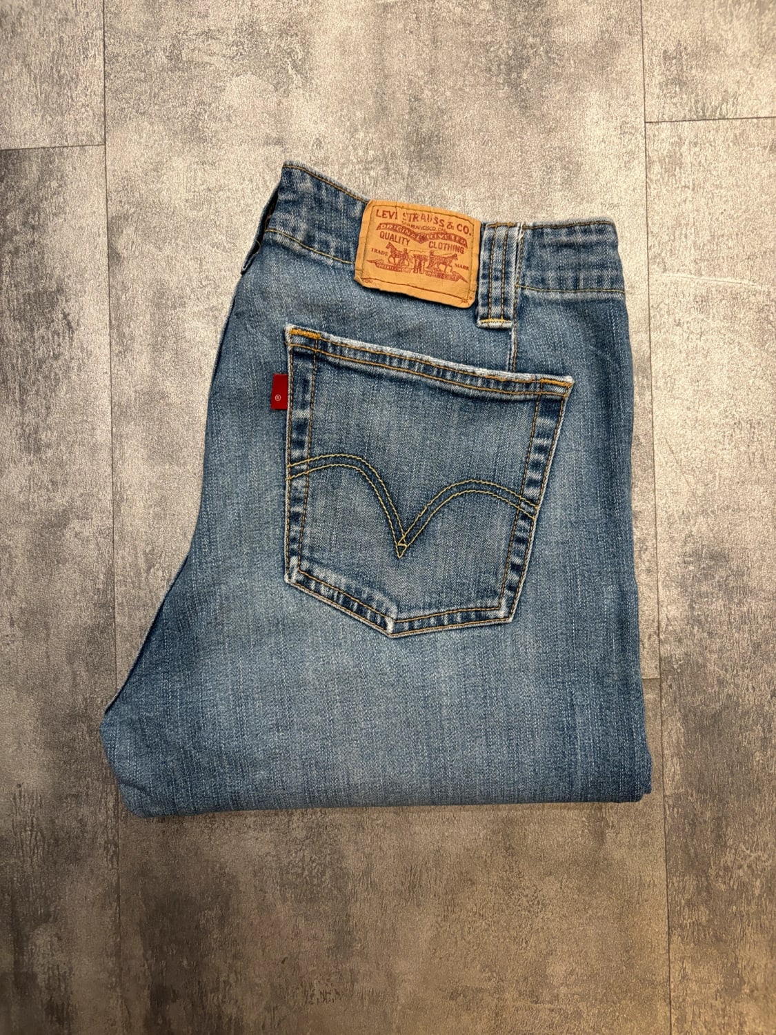 đź›’Jeans Levi's 525 Lđź›’