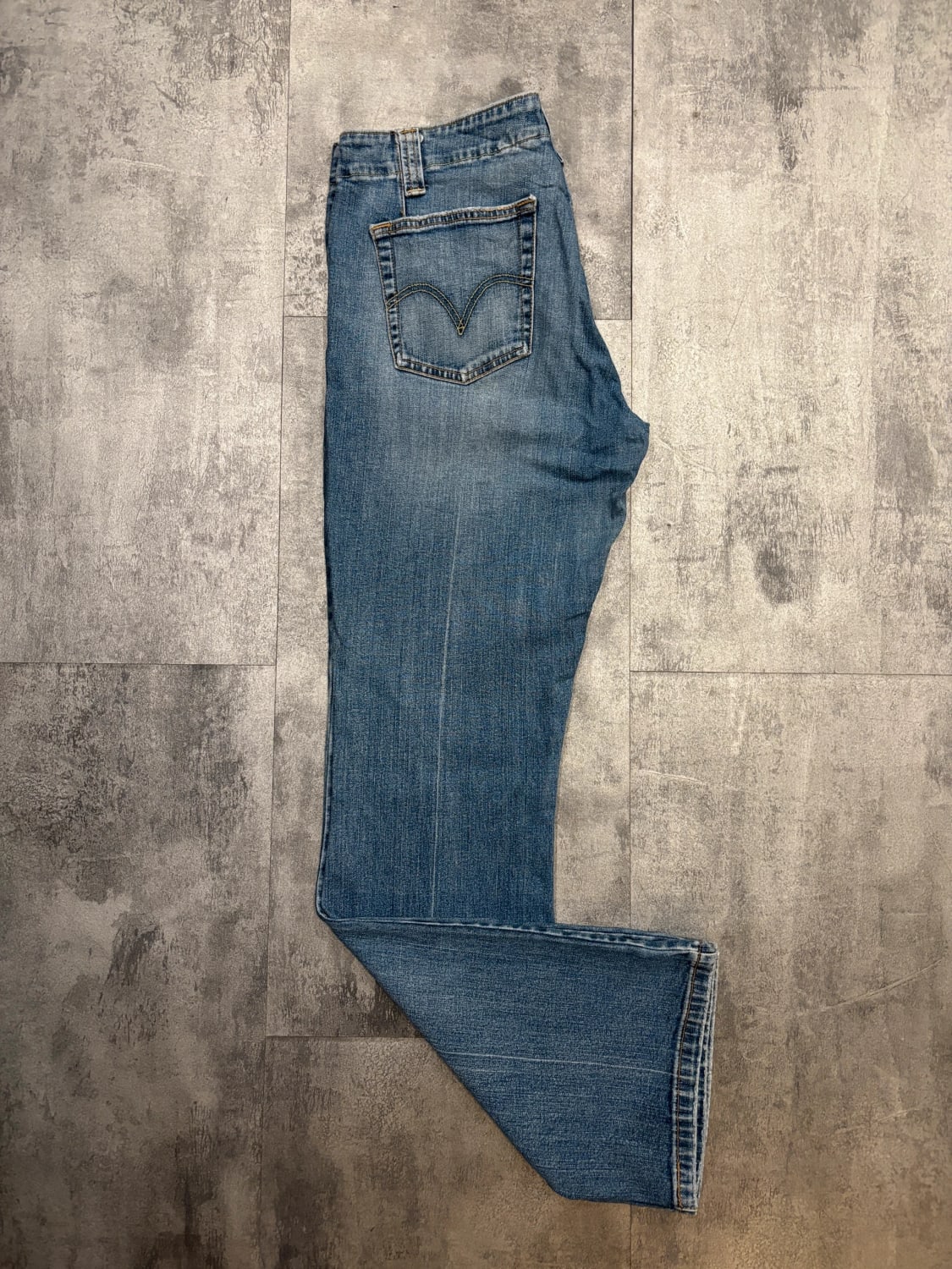 đź›’Jeans Levi's 525 Lđź›’