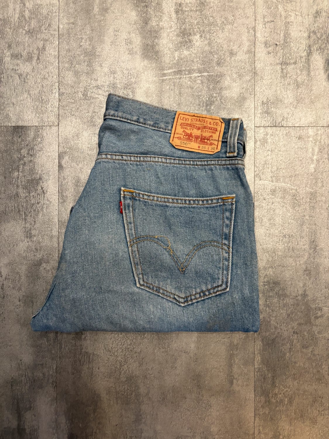 đź›’Jeans Levi's 550 W36 L30đź›’