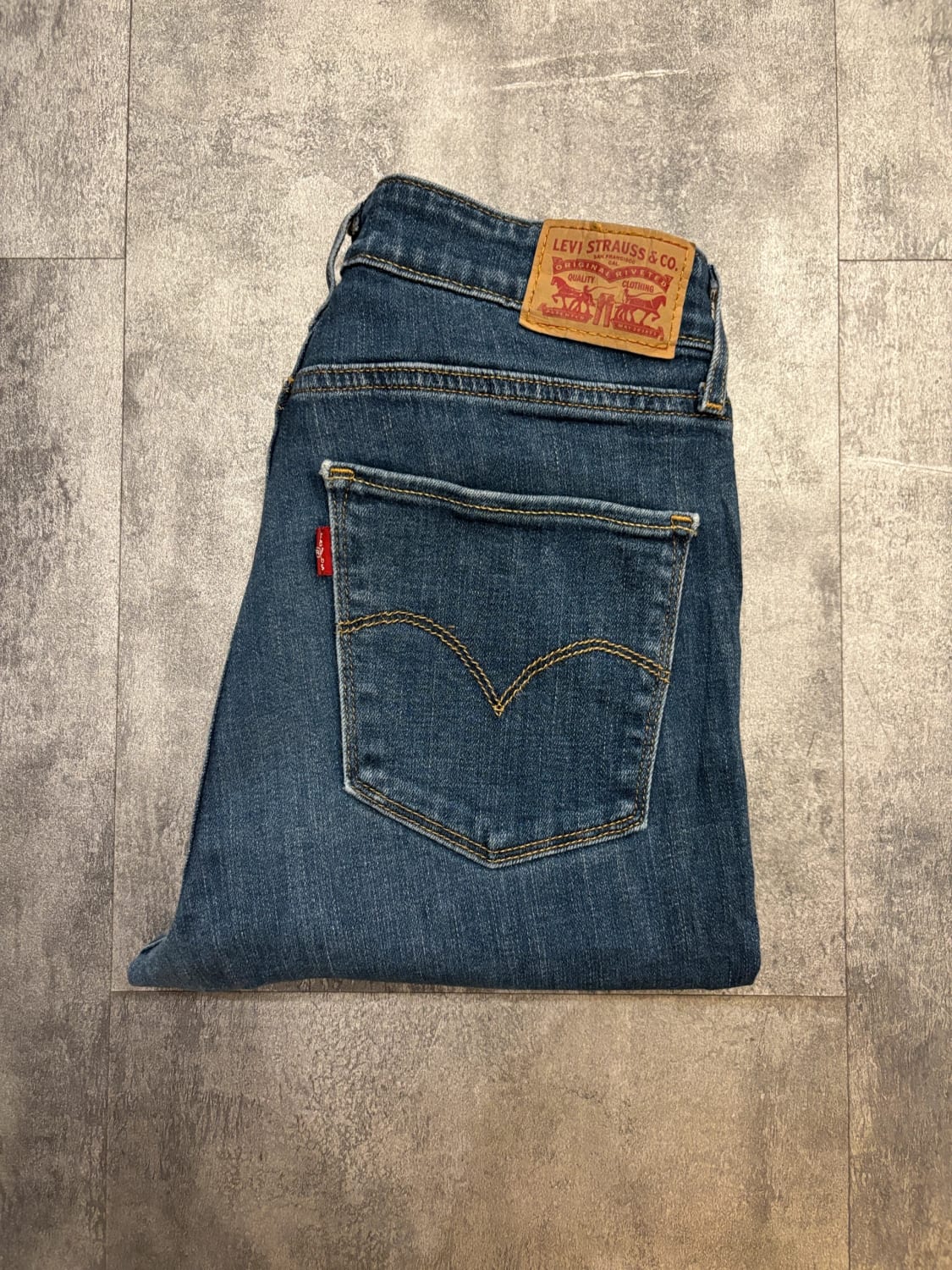 đź›’Jeans Levi's W30 L30đź›’